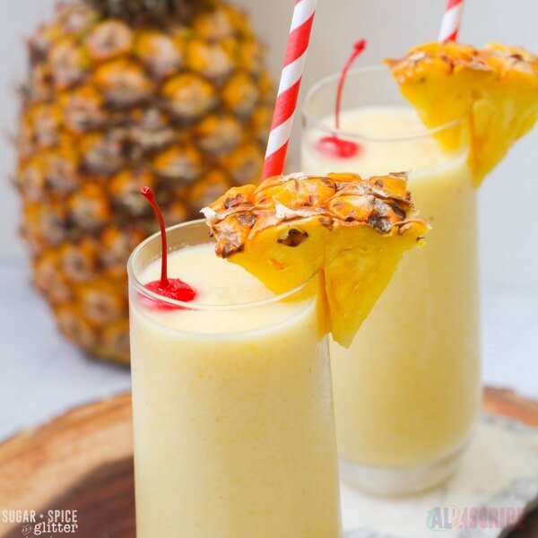 How To Make Pineapple Rum Cocktails For Your Home Party