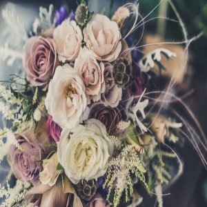 What Makes Wooden Flowers A Wonderful Alternative To Natural Ones?