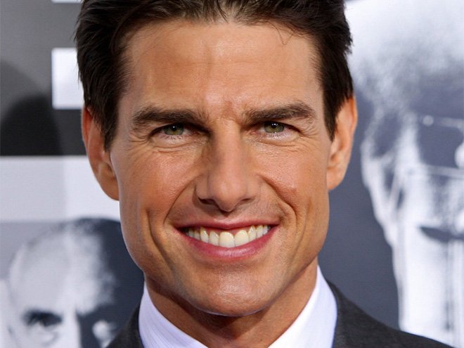 SUPERSTAR TOM CRUISE