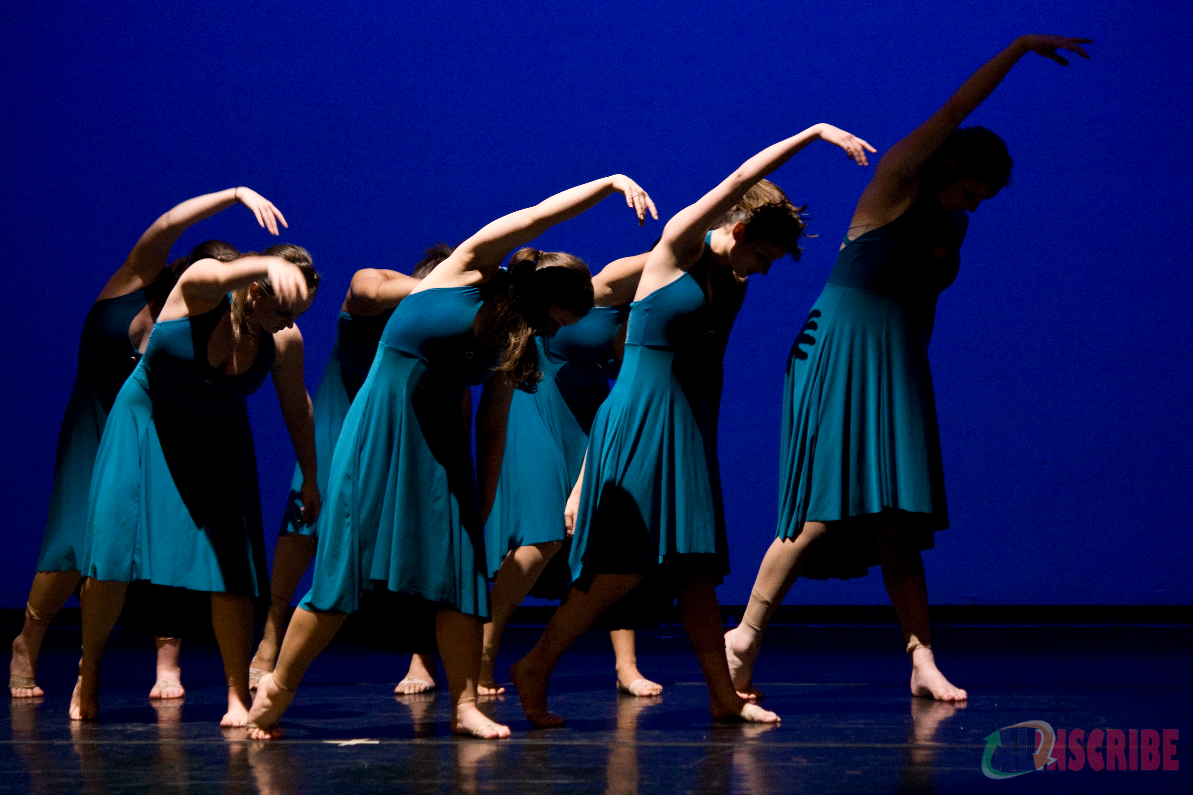 contemporary dance form