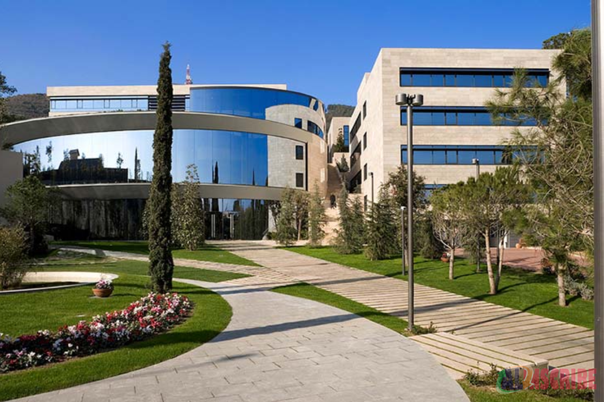 IESE Business School